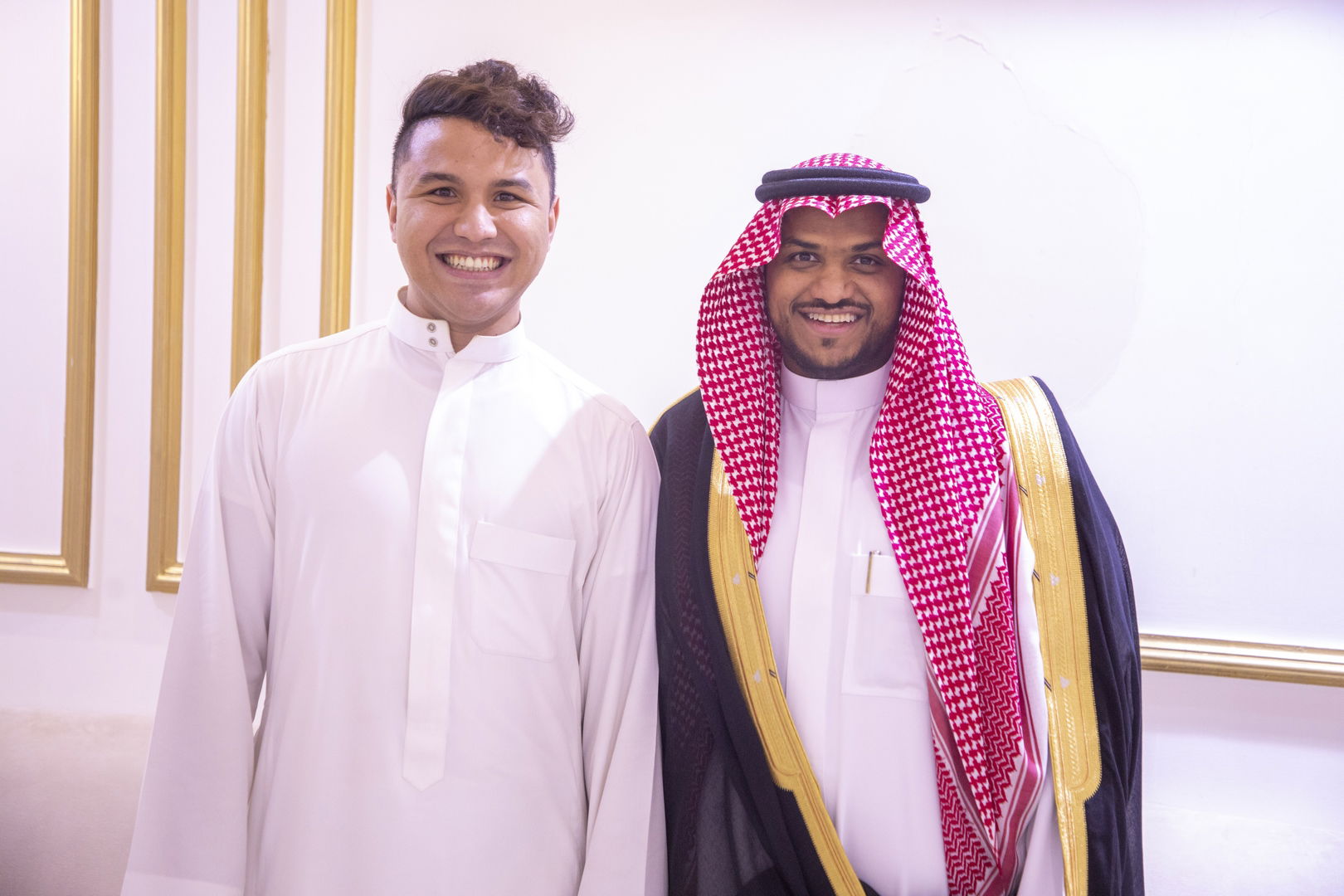 بارك الله لهما وبارك عليهما وجمع بينهما في خير