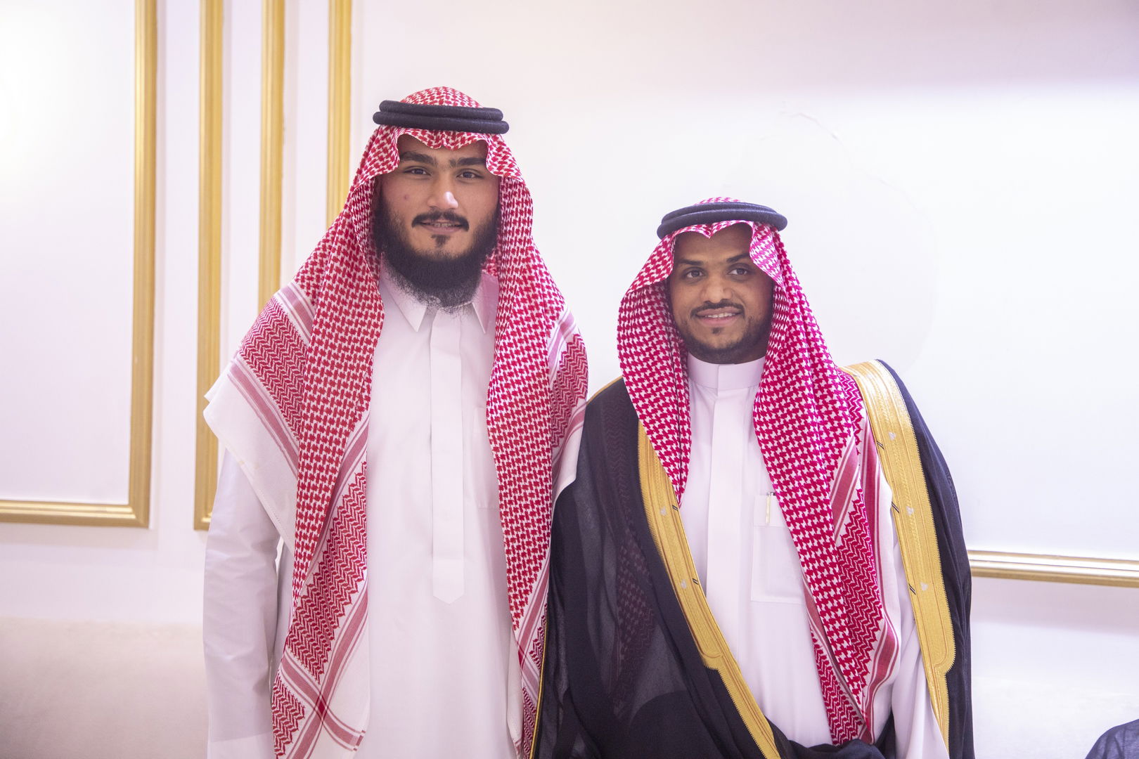 بارك الله لهما وبارك عليهما وجمع بينهما في خير