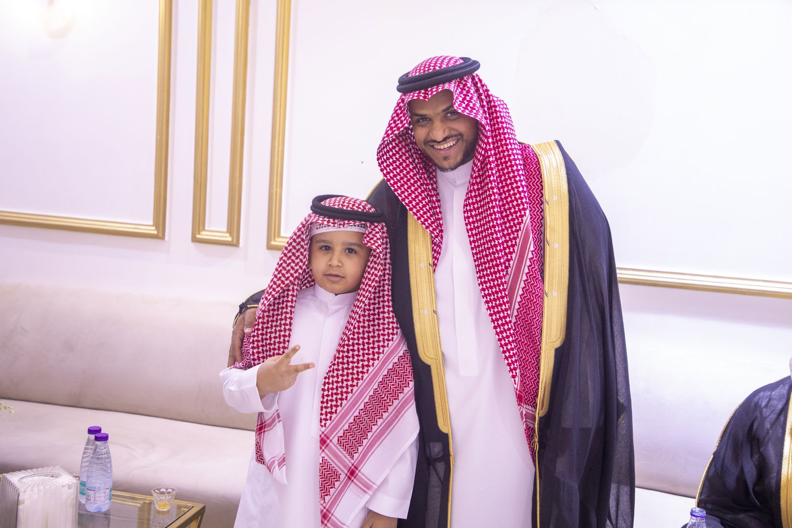 بارك الله لهما وبارك عليهما وجمع بينهما في خير