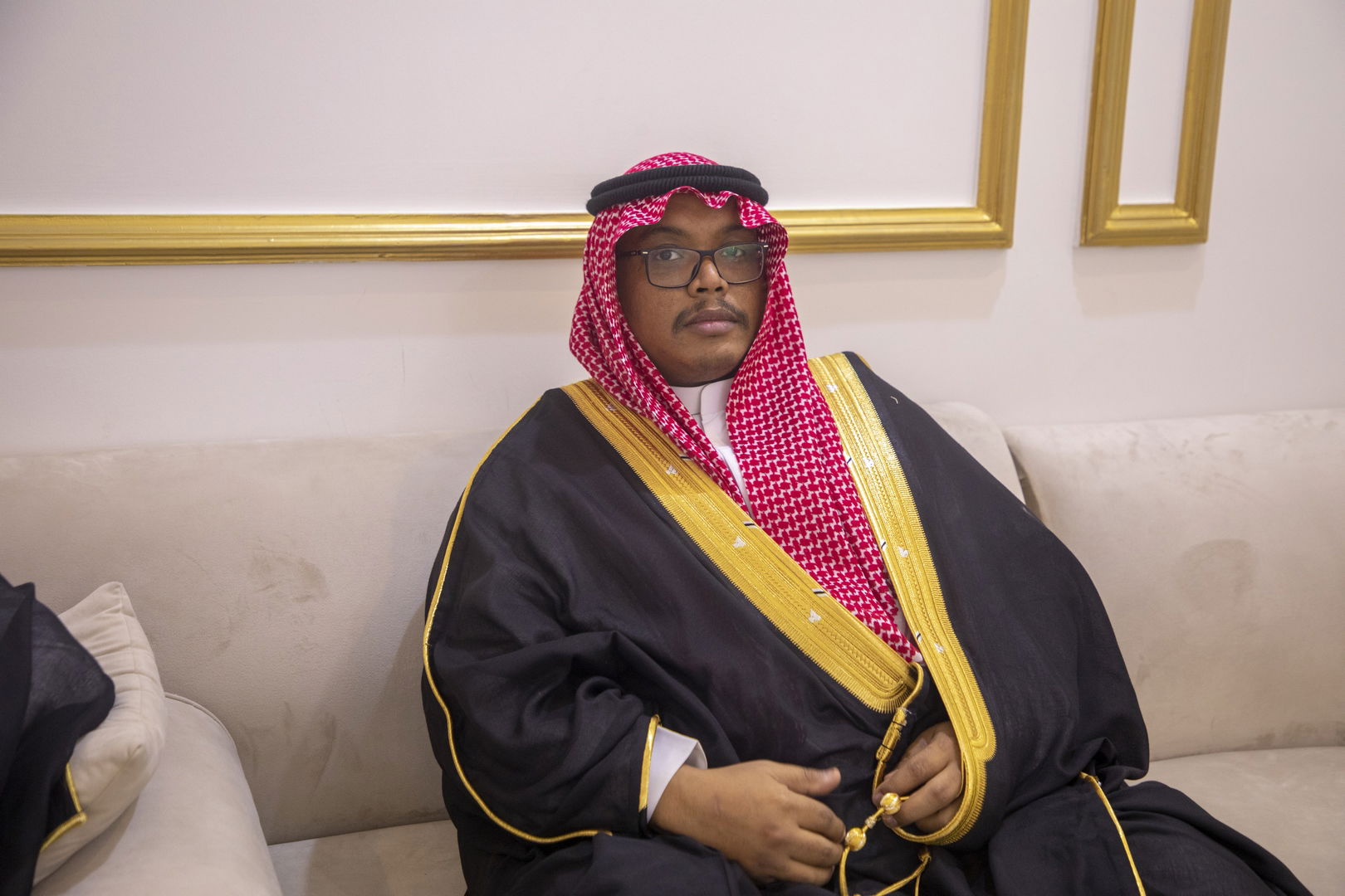 بارك الله لهما وبارك عليهما وجمع بينهما في خير