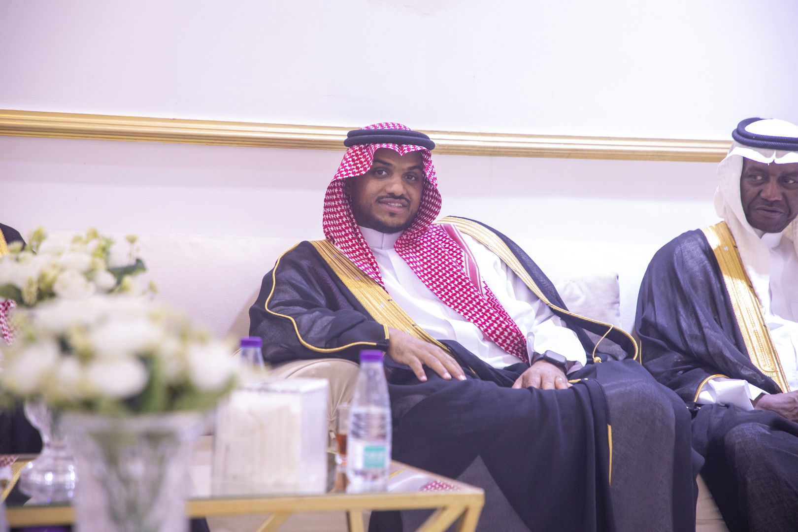 بارك الله لهما وبارك عليهما وجمع بينهما في خير