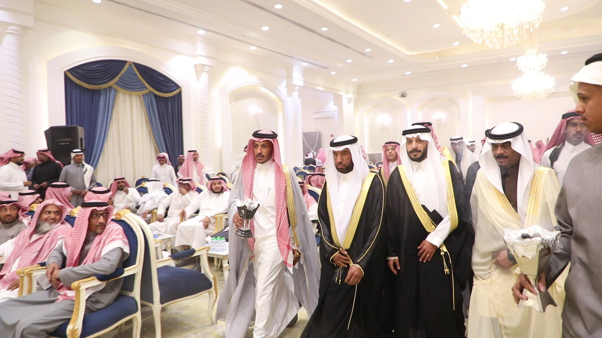 واحييا هذا الزواج غناء الفنانين 1. دحوم الطلاسي                                 2. منصور الدخيل                 3. بن مرضي                4. محمد مبارك