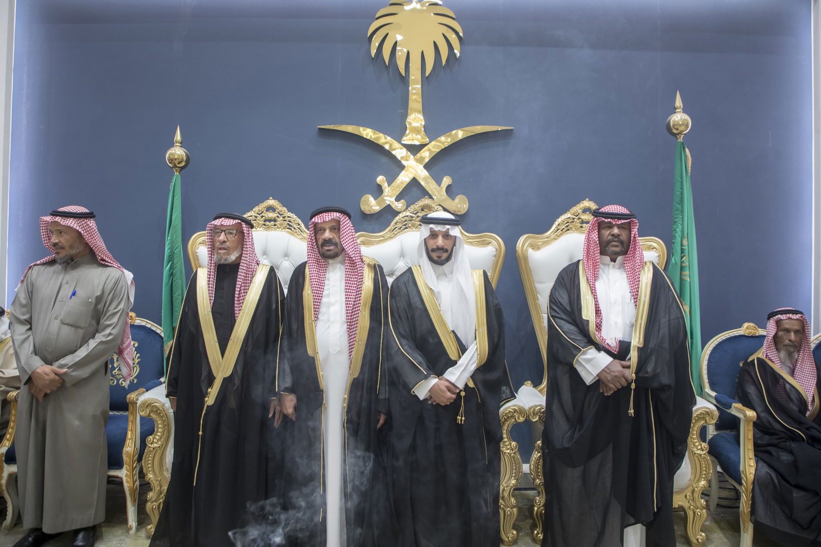 واحييا هذا الزواج غناء الفنانين 1. دحوم الطلاسي                                 2. منصور الدخيل                 3. بن مرضي                4. محمد مبارك