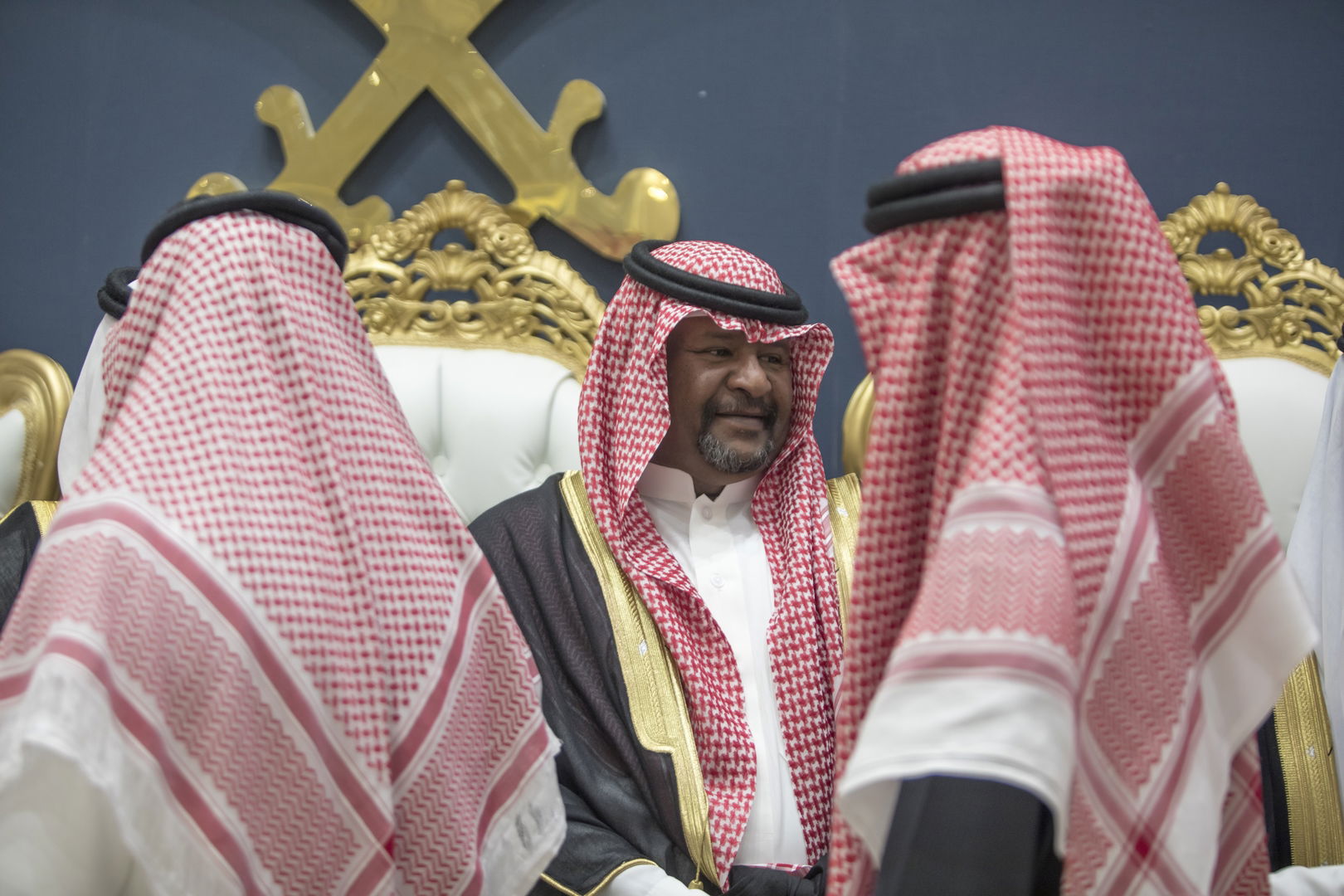 واحييا هذا الزواج غناء الفنانين 1. دحوم الطلاسي                                 2. منصور الدخيل                 3. بن مرضي                4. محمد مبارك