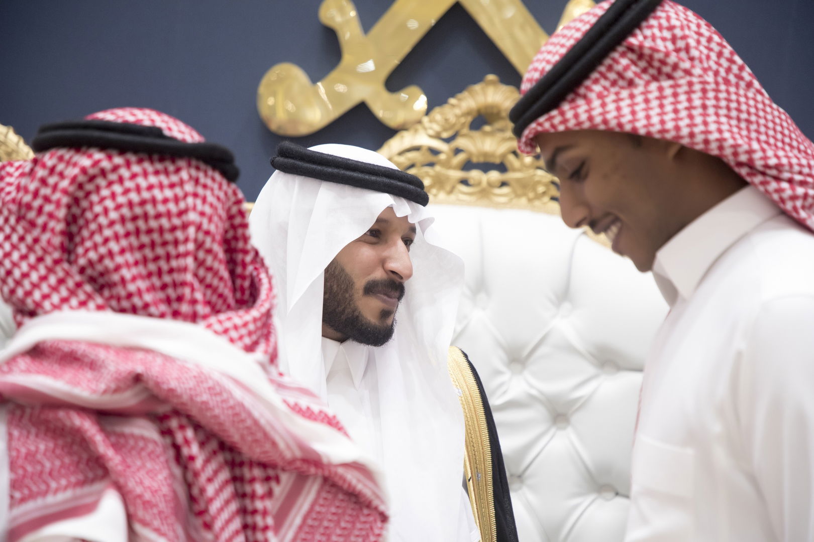 واحييا هذا الزواج غناء الفنانين 1. دحوم الطلاسي                                 2. منصور الدخيل                 3. بن مرضي                4. محمد مبارك