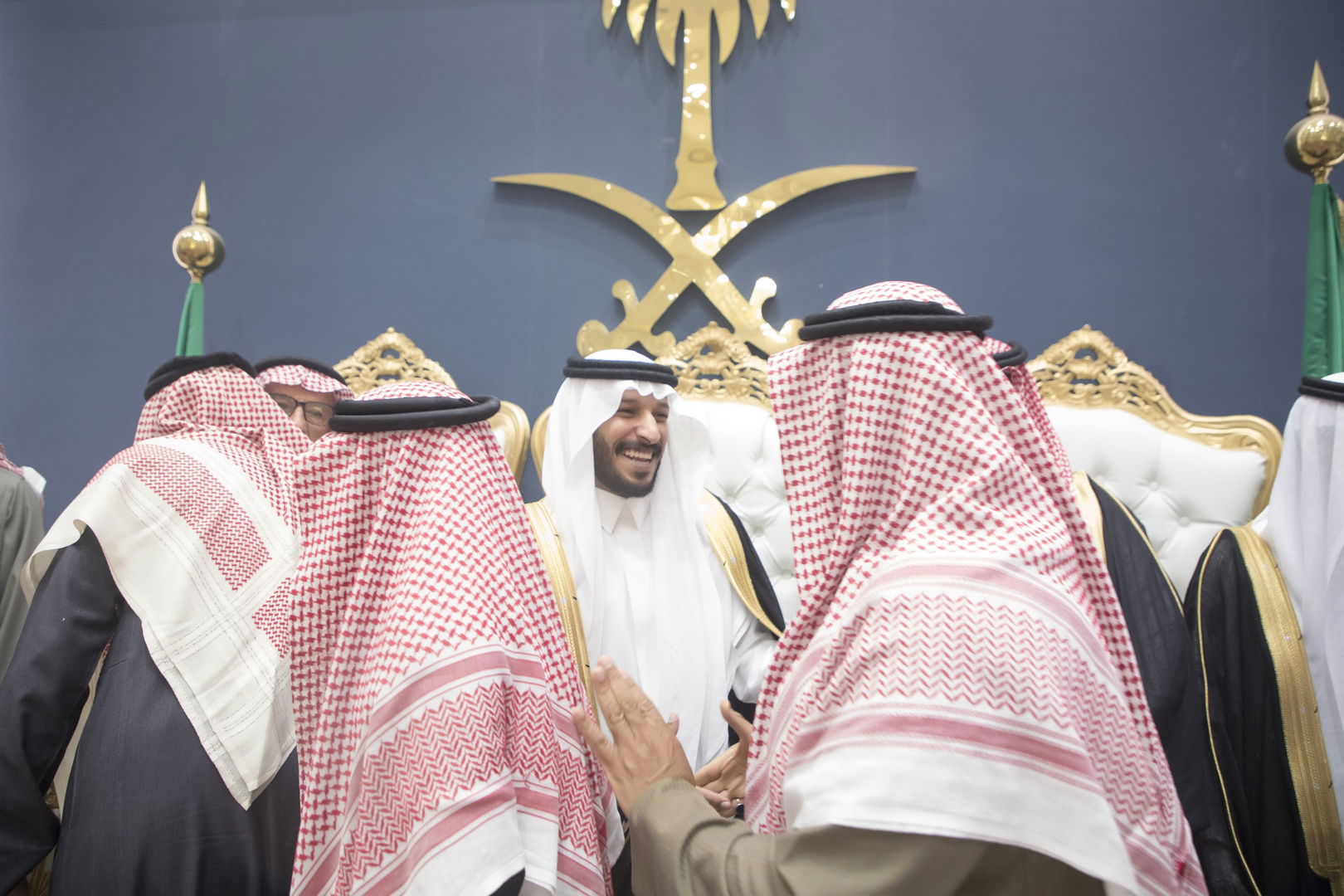 واحييا هذا الزواج غناء الفنانين 1. دحوم الطلاسي                                 2. منصور الدخيل                 3. بن مرضي                4. محمد مبارك