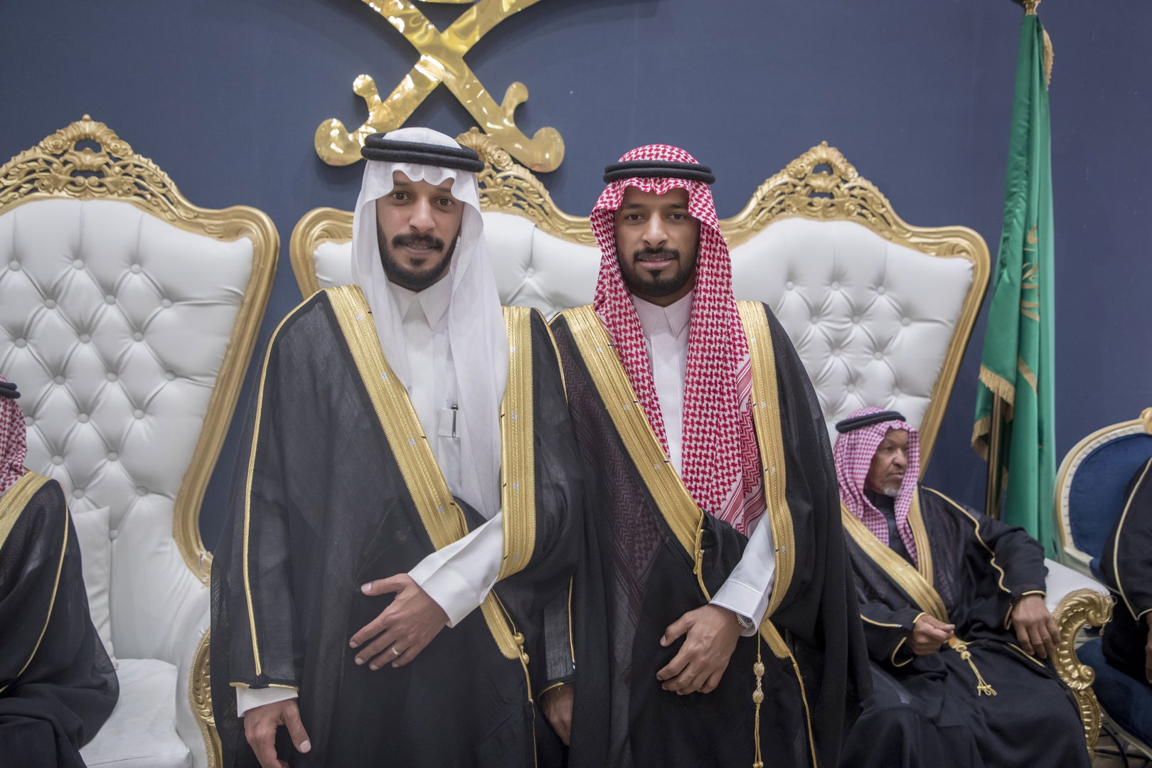 واحييا هذا الزواج غناء الفنانين 1. دحوم الطلاسي                                 2. منصور الدخيل                 3. بن مرضي                4. محمد مبارك