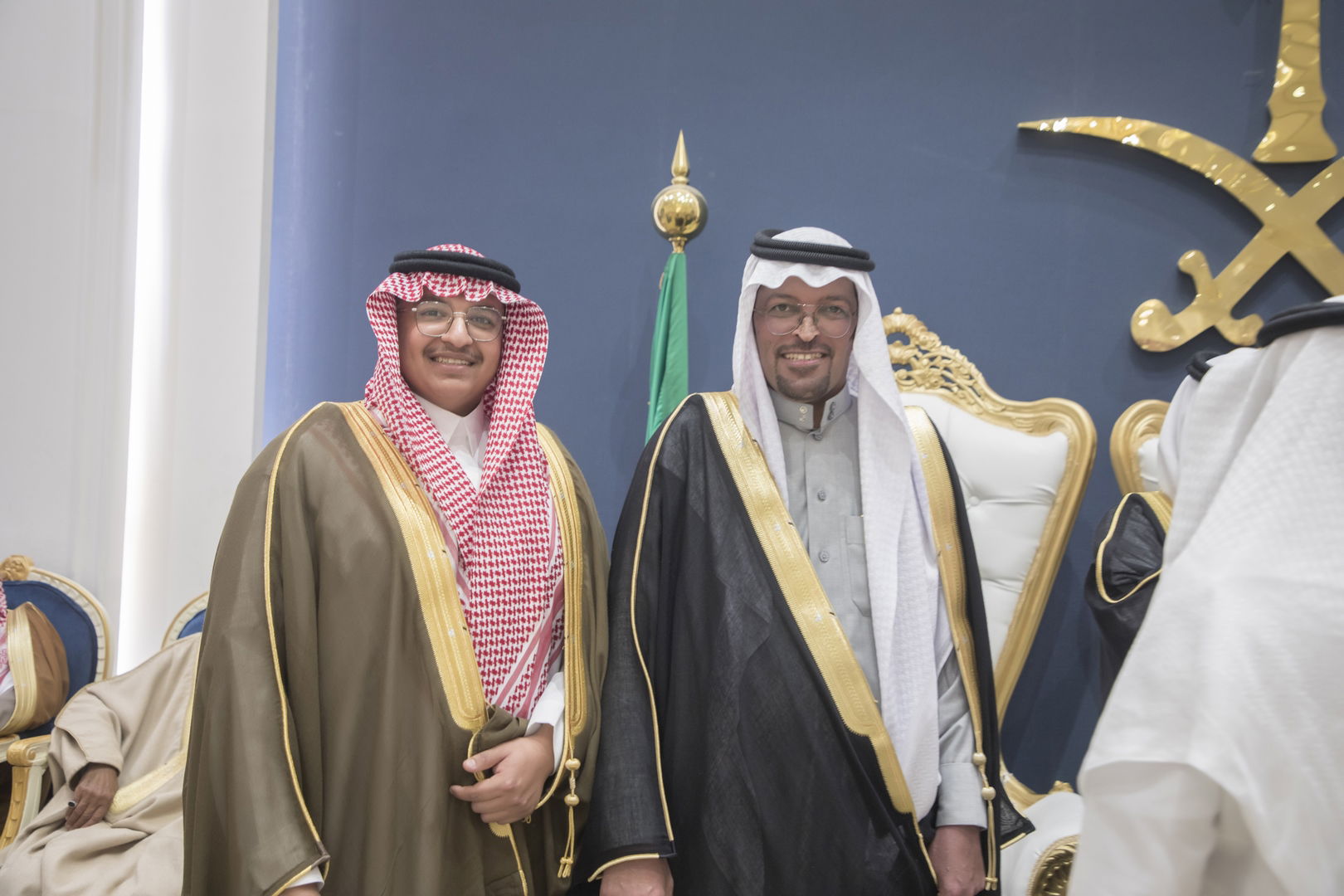 واحييا هذا الزواج غناء الفنانين 1. دحوم الطلاسي                                 2. منصور الدخيل                 3. بن مرضي                4. محمد مبارك