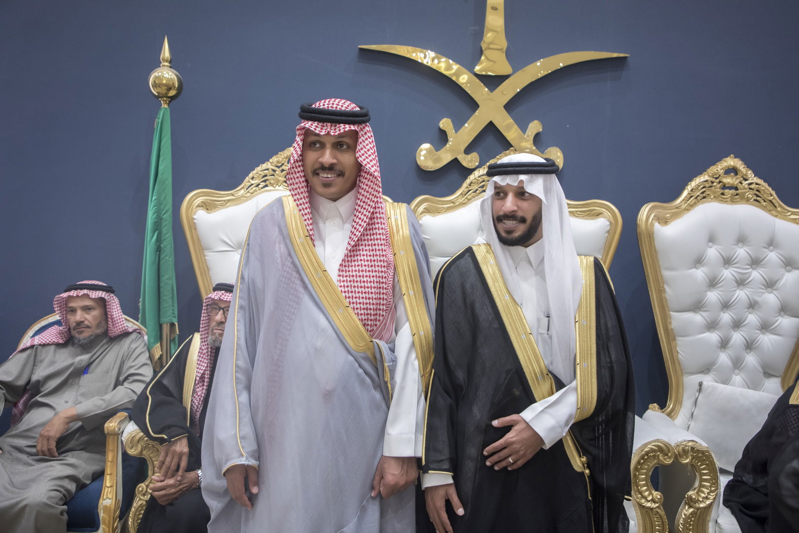 واحييا هذا الزواج غناء الفنانين 1. دحوم الطلاسي                                 2. منصور الدخيل                 3. بن مرضي                4. محمد مبارك