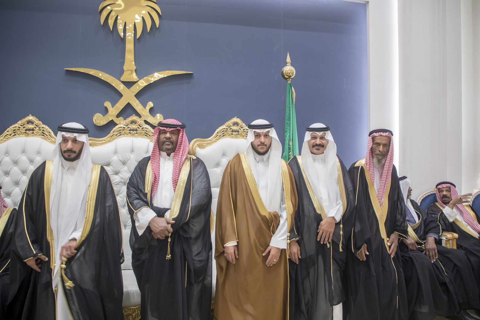 واحييا هذا الزواج غناء الفنانين 1. دحوم الطلاسي                                 2. منصور الدخيل                 3. بن مرضي                4. محمد مبارك