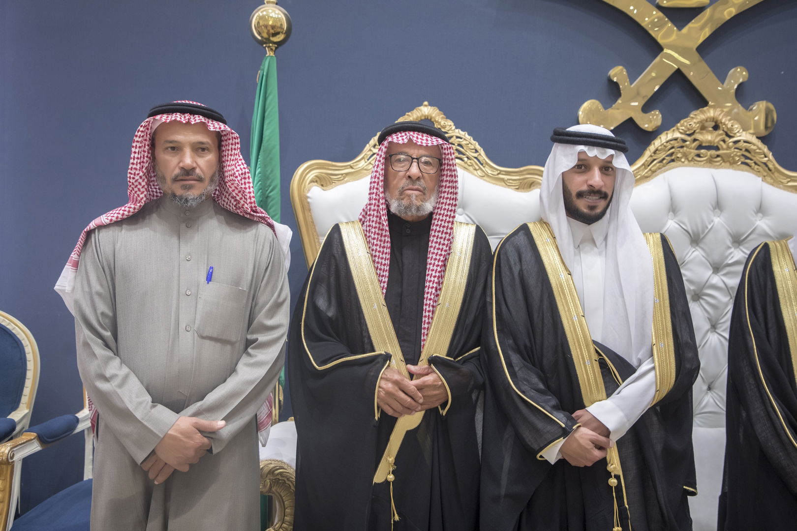 واحييا هذا الزواج غناء الفنانين 1. دحوم الطلاسي                                 2. منصور الدخيل                 3. بن مرضي                4. محمد مبارك