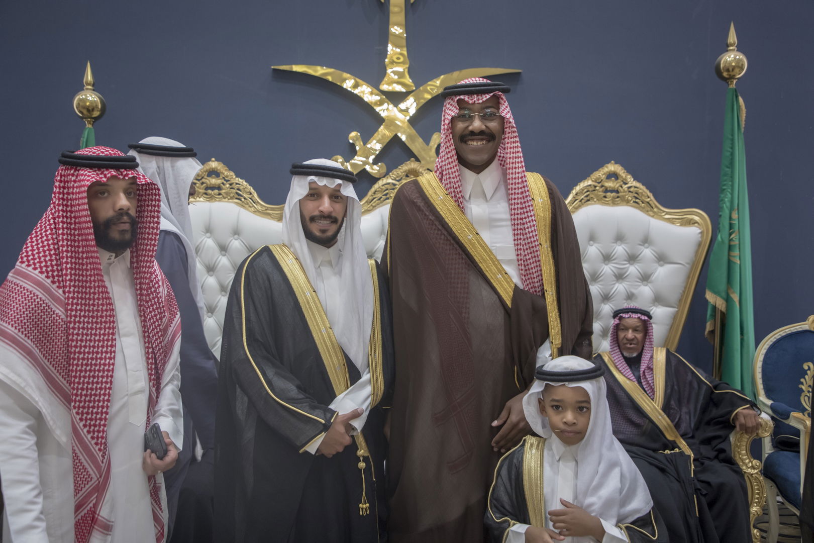 واحييا هذا الزواج غناء الفنانين 1. دحوم الطلاسي                                 2. منصور الدخيل                 3. بن مرضي                4. محمد مبارك