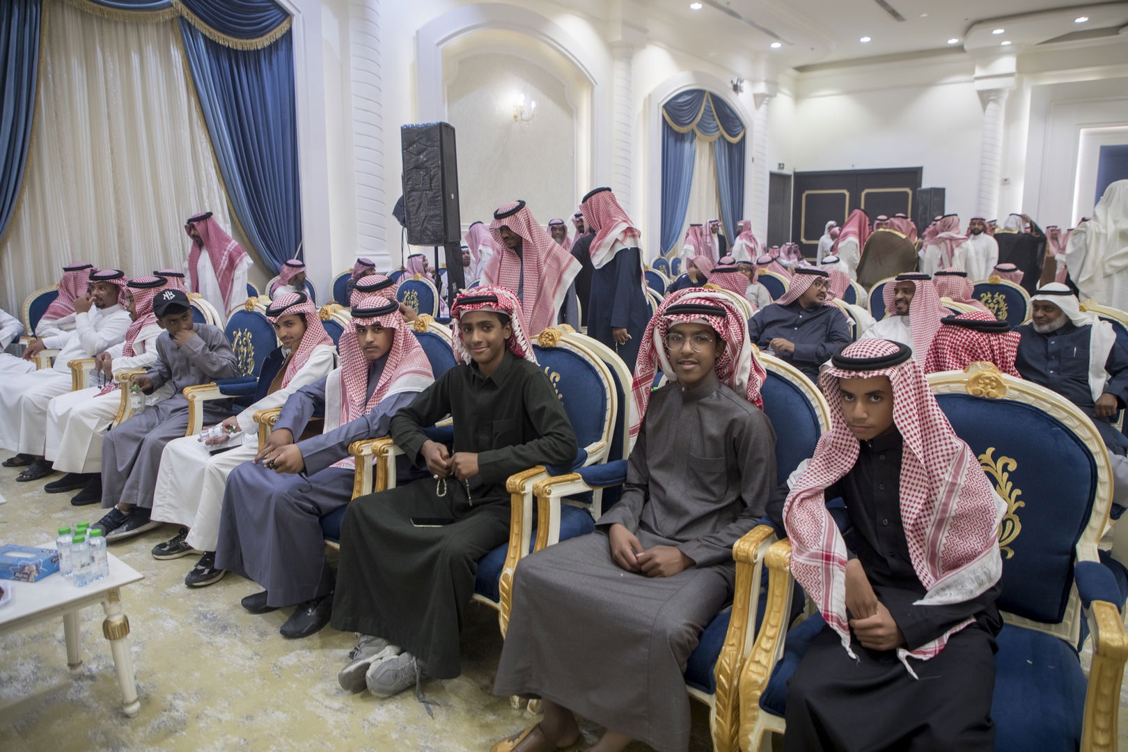 واحييا هذا الزواج غناء الفنانين 1. دحوم الطلاسي                                 2. منصور الدخيل                 3. بن مرضي                4. محمد مبارك