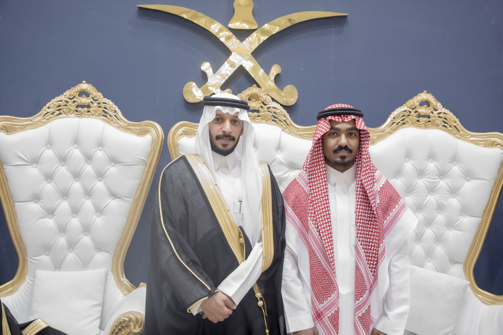 واحييا هذا الزواج غناء الفنانين 1. دحوم الطلاسي                                 2. منصور الدخيل                 3. بن مرضي                4. محمد مبارك