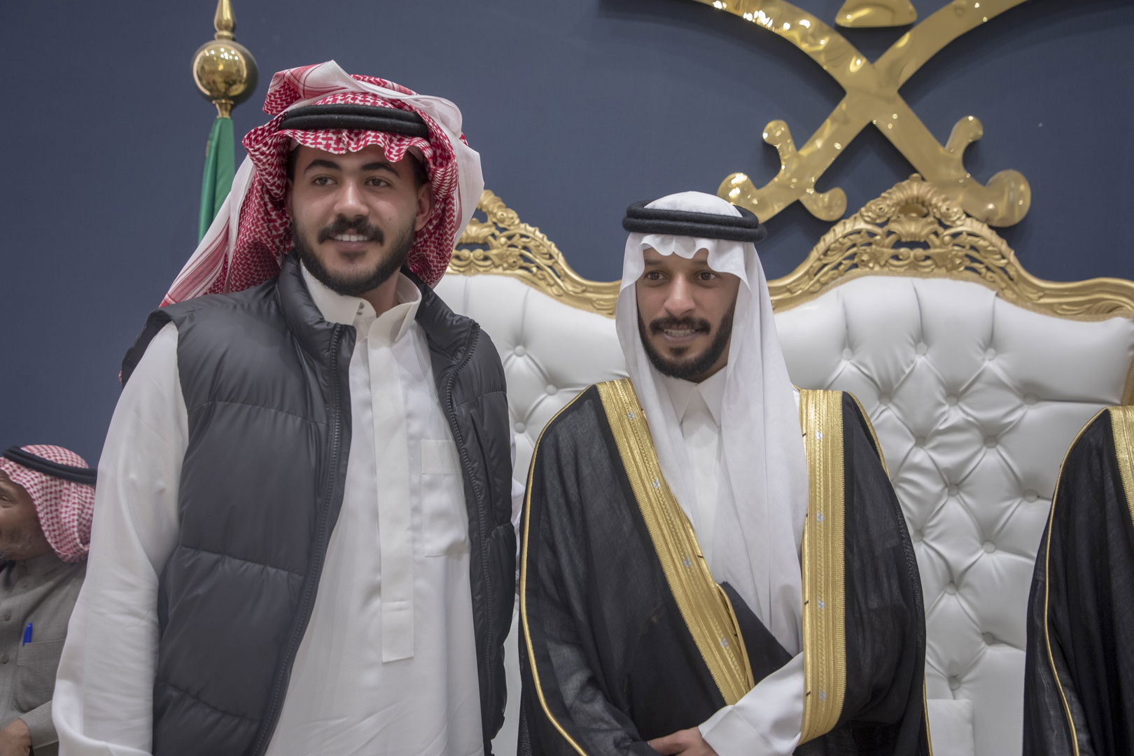 واحييا هذا الزواج غناء الفنانين 1. دحوم الطلاسي                                 2. منصور الدخيل                 3. بن مرضي                4. محمد مبارك