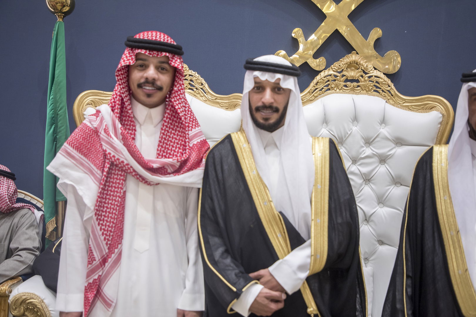 واحييا هذا الزواج غناء الفنانين 1. دحوم الطلاسي                                 2. منصور الدخيل                 3. بن مرضي                4. محمد مبارك