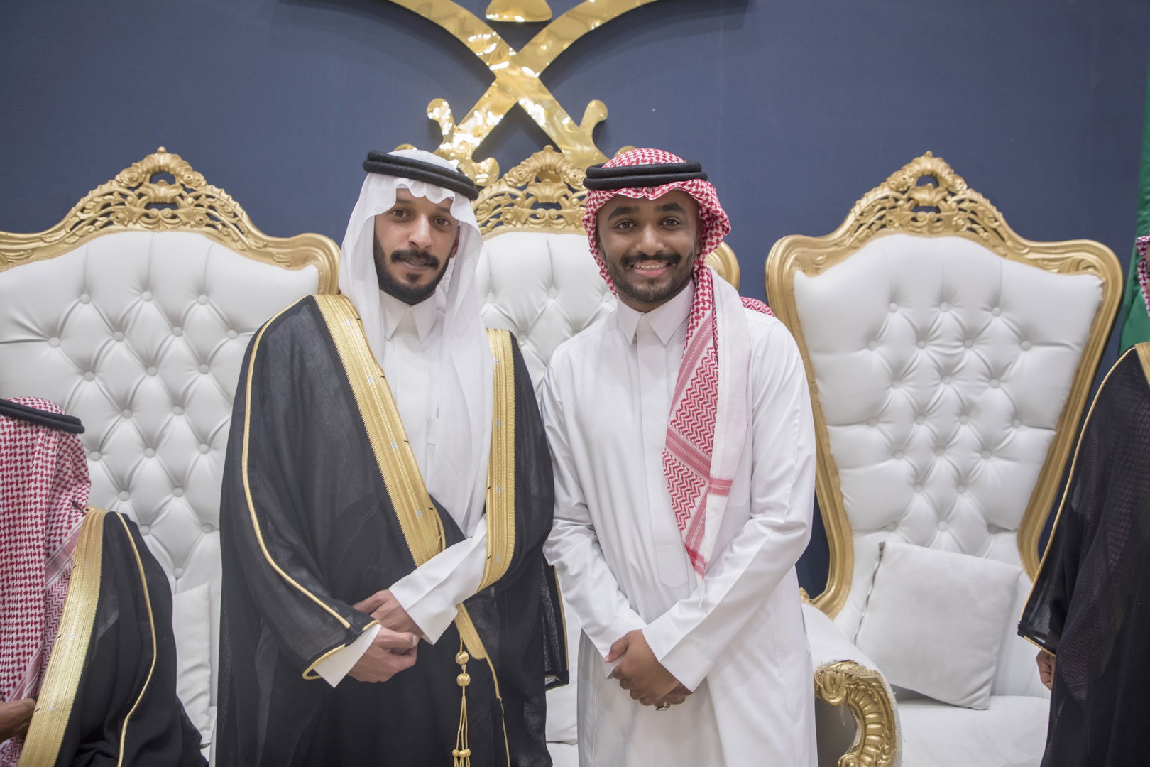 واحييا هذا الزواج غناء الفنانين 1. دحوم الطلاسي                                 2. منصور الدخيل                 3. بن مرضي                4. محمد مبارك