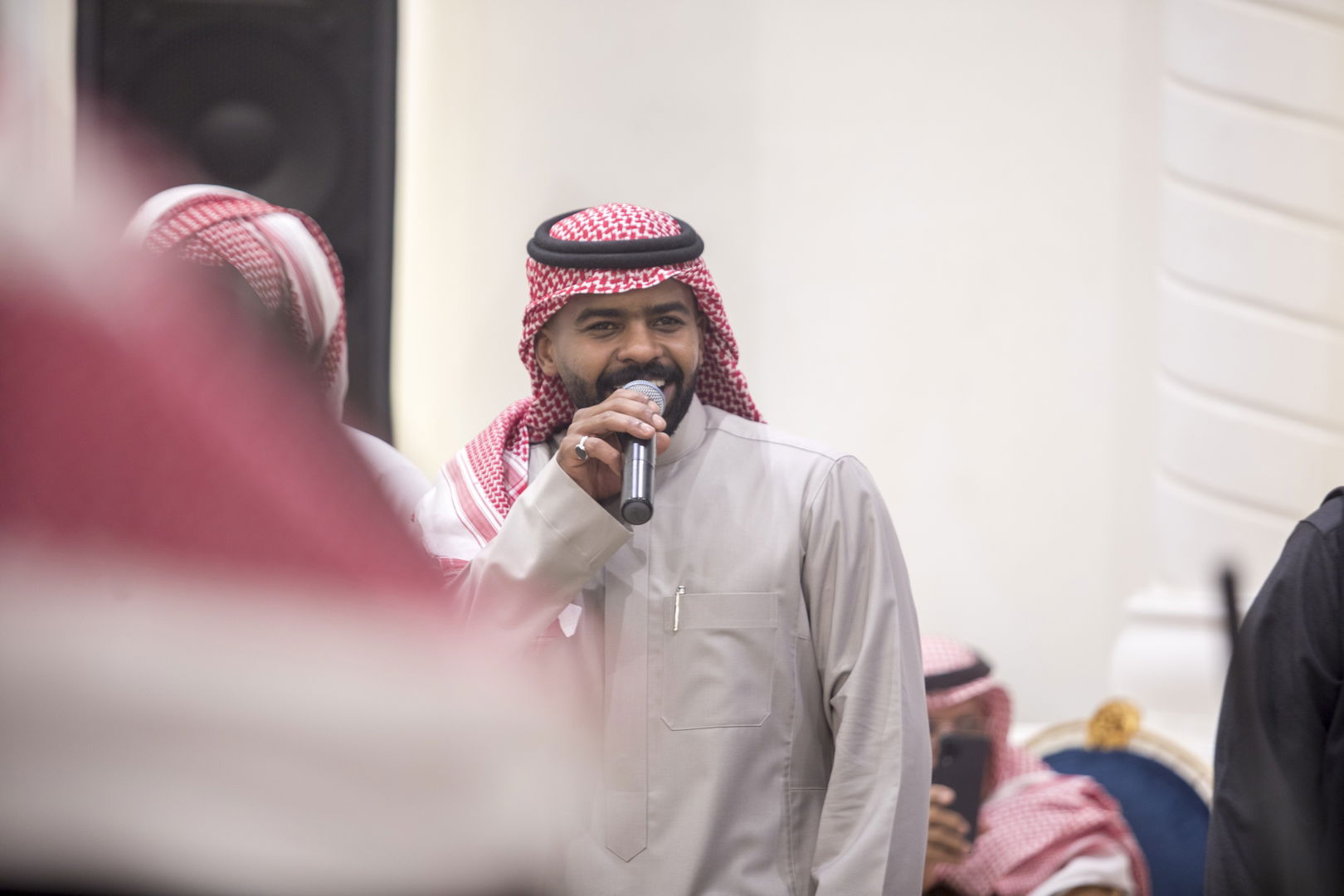 واحييا هذا الزواج غناء الفنانين 1. دحوم الطلاسي                                 2. منصور الدخيل                 3. بن مرضي                4. محمد مبارك