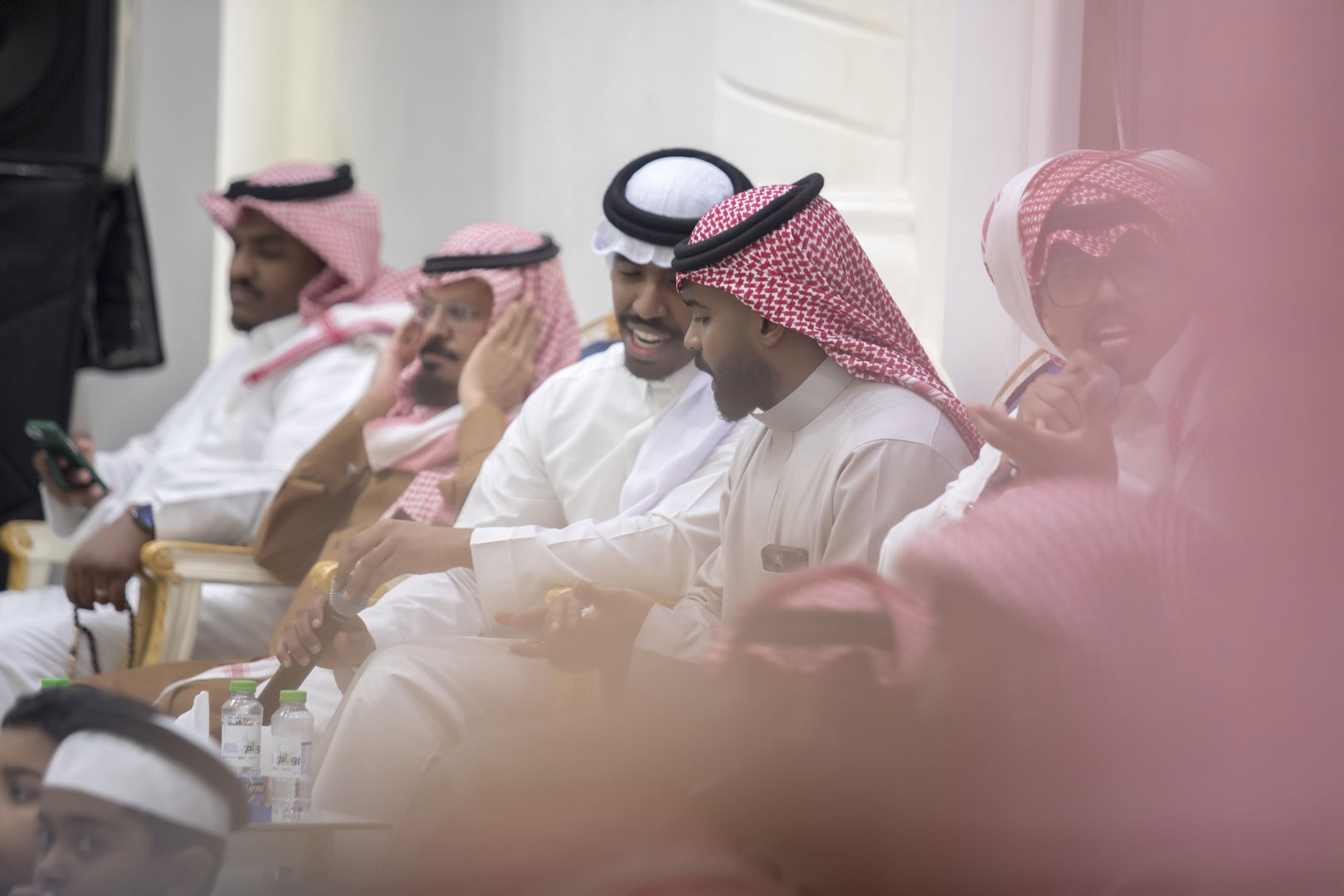 واحييا هذا الزواج غناء الفنانين 1. دحوم الطلاسي                                 2. منصور الدخيل                 3. بن مرضي                4. محمد مبارك