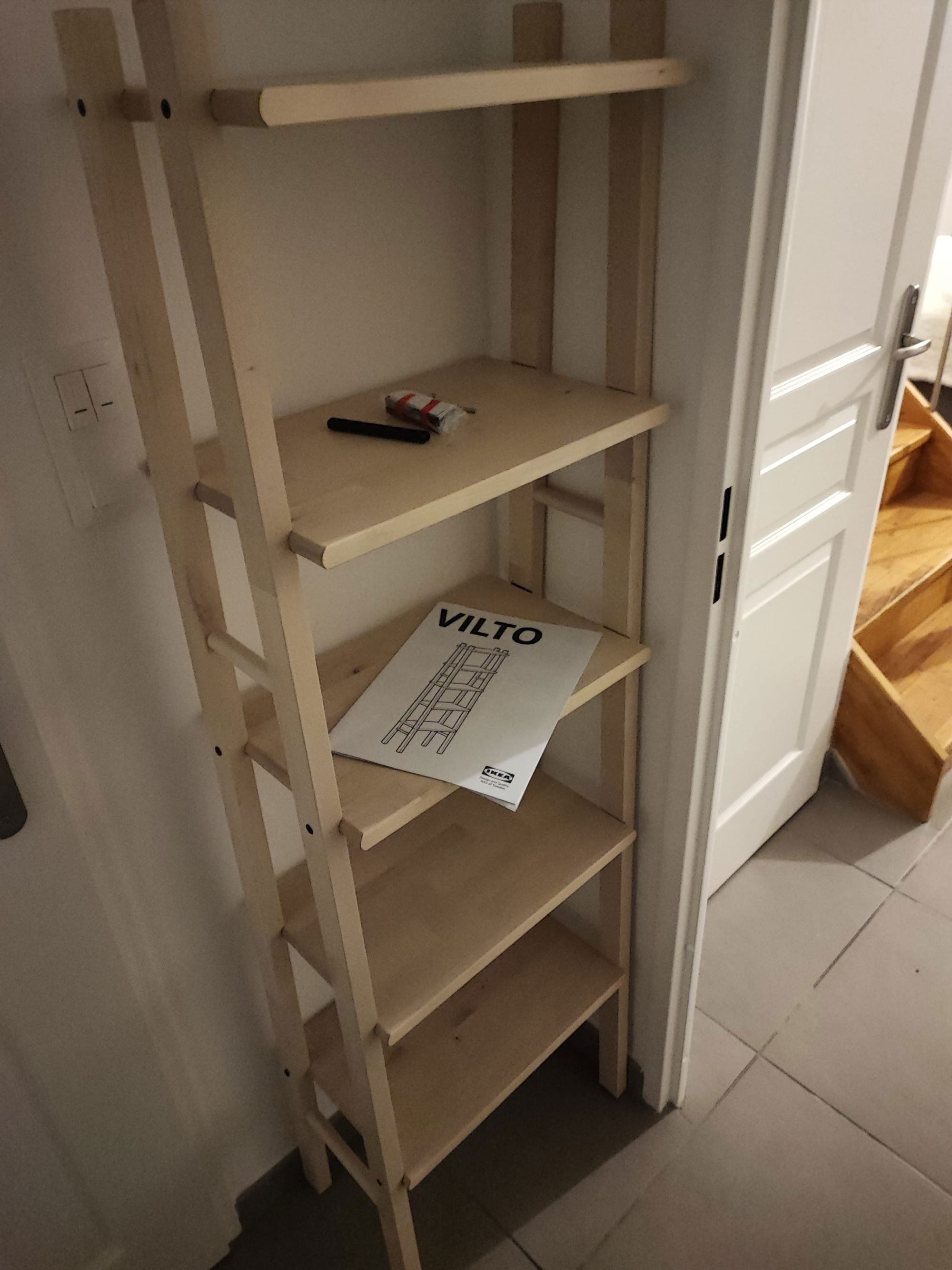 Montage de meuble & agencement d'une étagère VILTO Ikea.