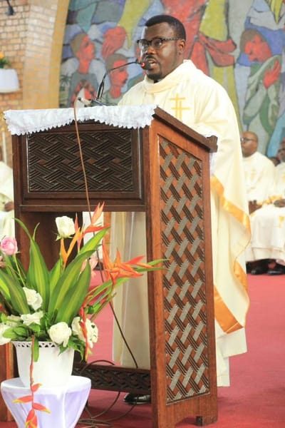 Les brèves paroles des effigies pour les seize nouveaux prêtres de l’Archidiocèse de Kinshasa en juillet 2023