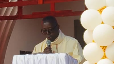 Annonce de la naissance de Jésus à la messe de la nuit de Noël et le texte