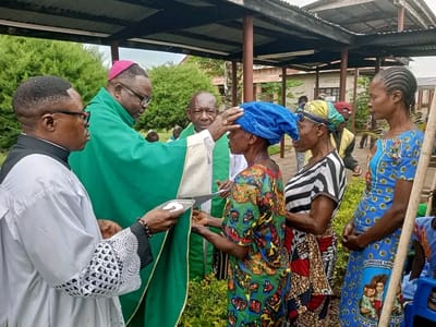 Dimanche 11 février 2024 : Journée Mondiale des Malades célébrée à l'Hôpital Saint Luc de Kisantu par Monseigneur Jean-Crispin Kimbeni (RDC)