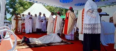 ORDINATION ET MESSE DE PRÉMICES DE MONSEIGNEUR DESIRE LENGE, EVEQUE DE KILWA-KASENGA (RDC)