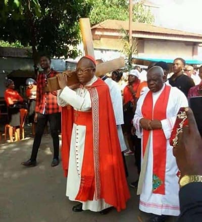 LE COURAGE DE RESTER AVEC JESUS SOUFFRANT (VENDREDI SAINT)