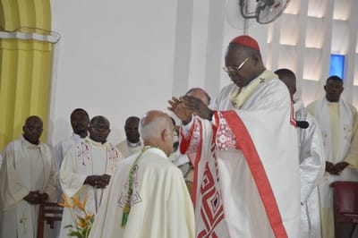 L’ordination épiscopale de Monseigneur Aurelio GAZZERA par le Cardinal Dieudonné NZAPALAINGA le dimanche 9 mai 2024