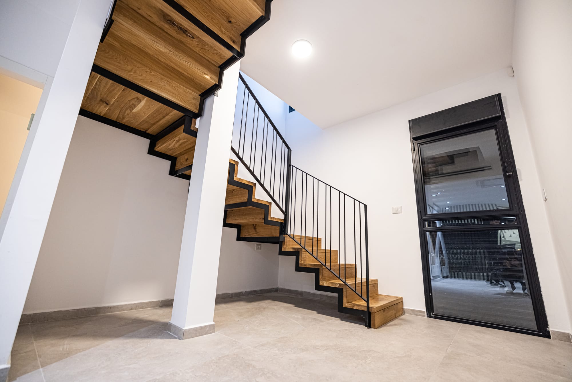 מדרגות מתכת בהתאמה אישית