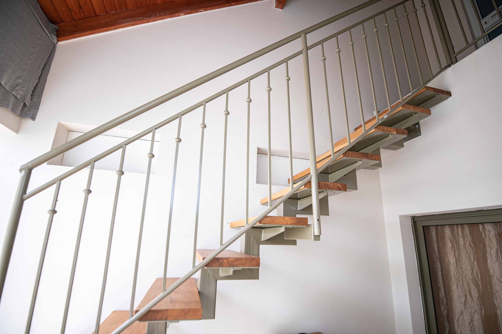 מדרגות מתכת בהתאמה אישית