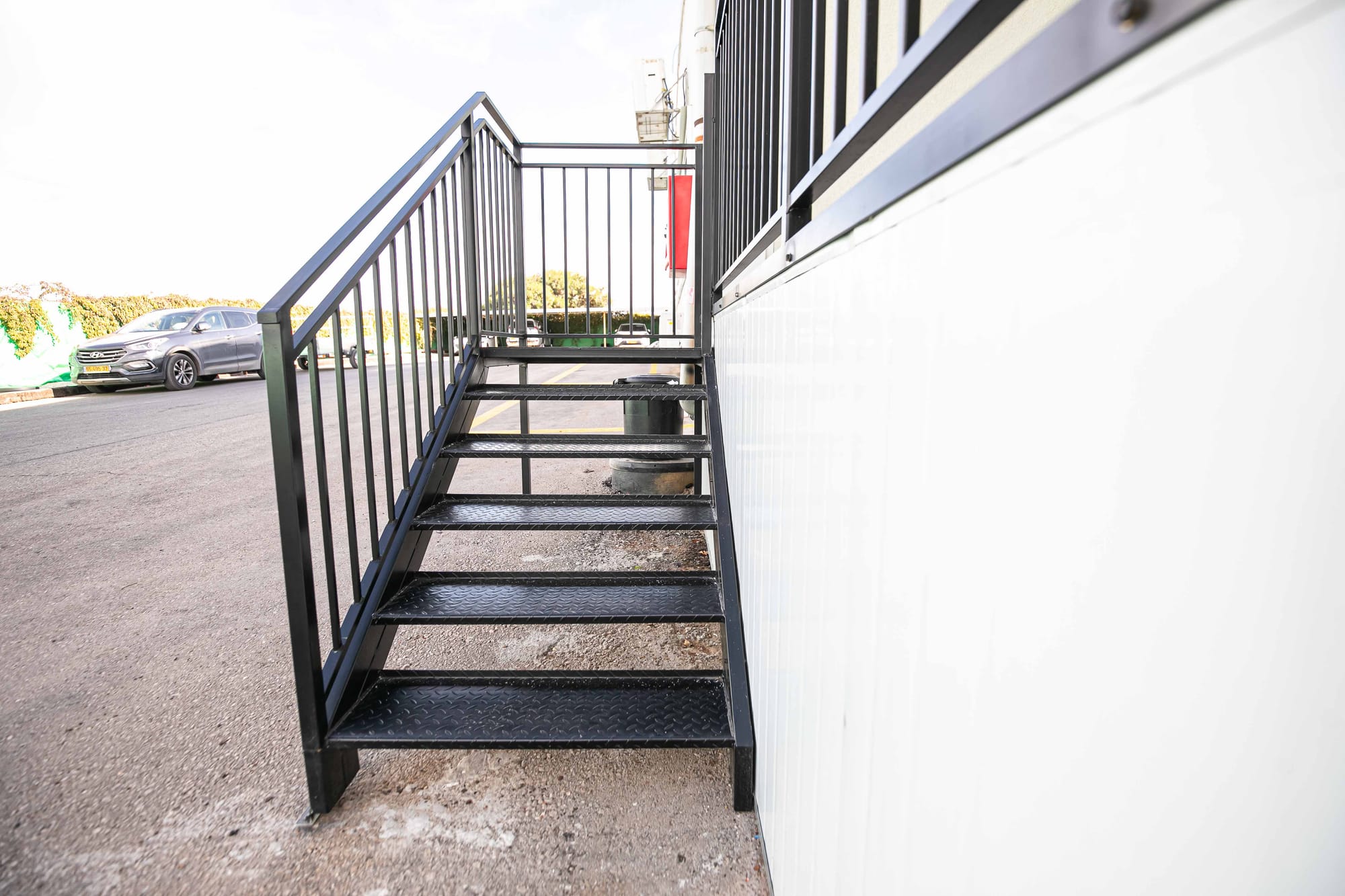 מדרגות מתכת בהתאמה אישית