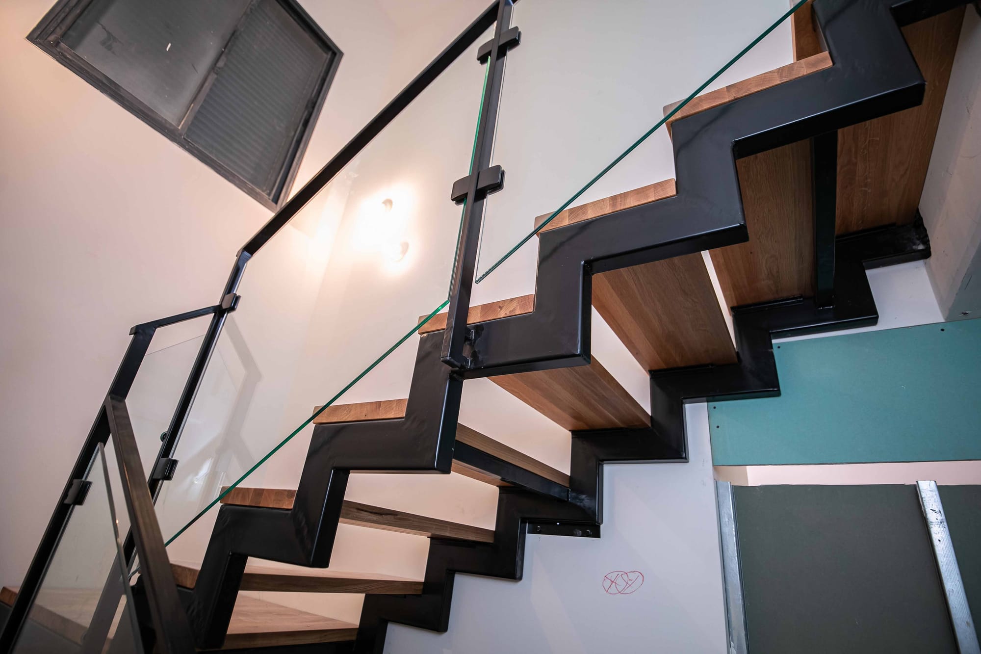 מדרגות מתכת בהתאמה אישית