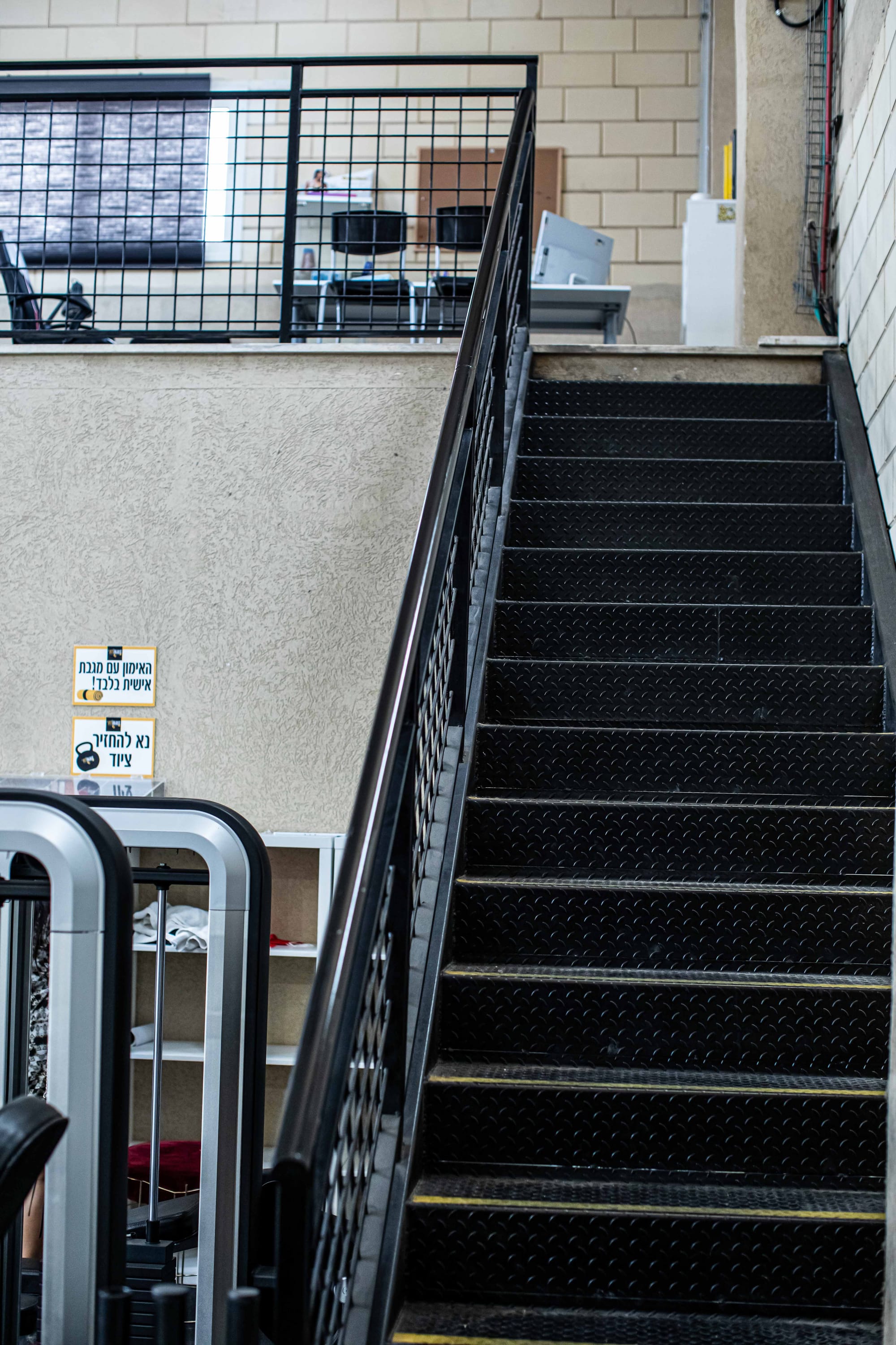 מדרגות מתכת בהתאמה אישית