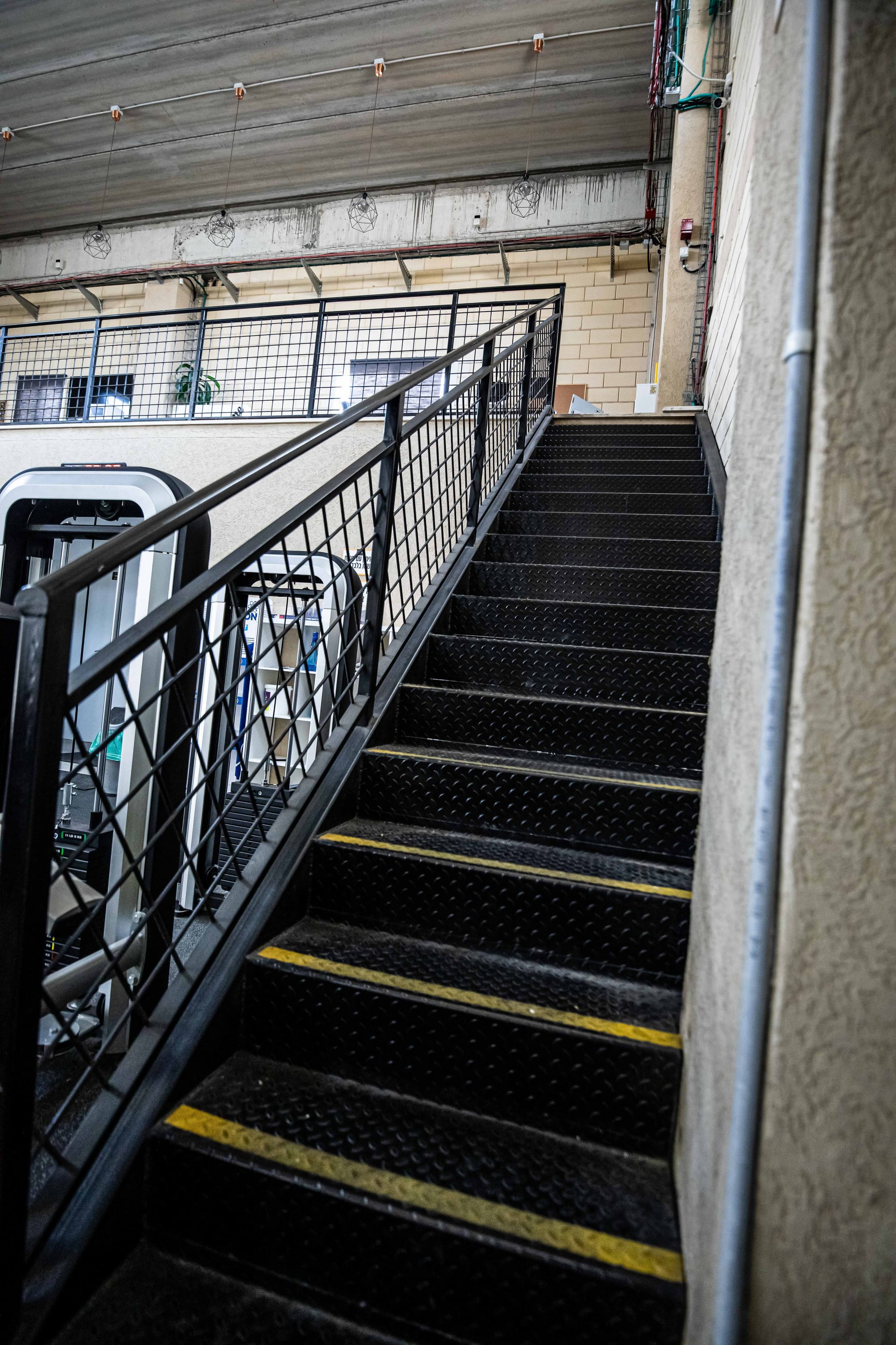 מדרגות מתכת בהתאמה אישית