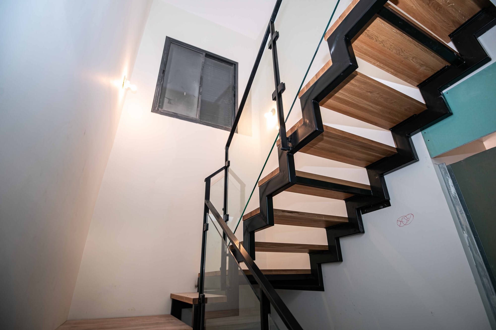 מדרגות מתכת בהתאמה אישית