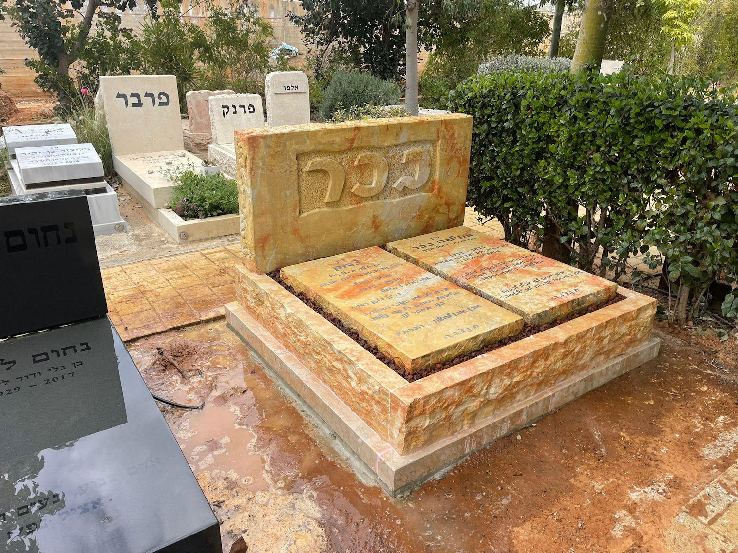 מצבות מאבני ארץ ישראל ואבנים מהעולם למצבות ומחירים במודיעין