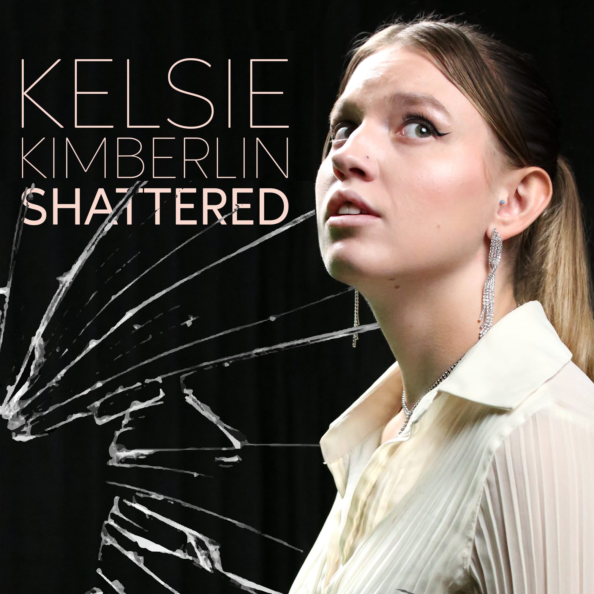 Desgarrador renacimiento, "Shattered" de Kelsie Kimberlin