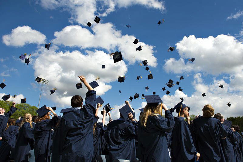 يعبر الطلاب الاجانب بمدى سعادتهم للالتحاق بالدراسة في روسيا،