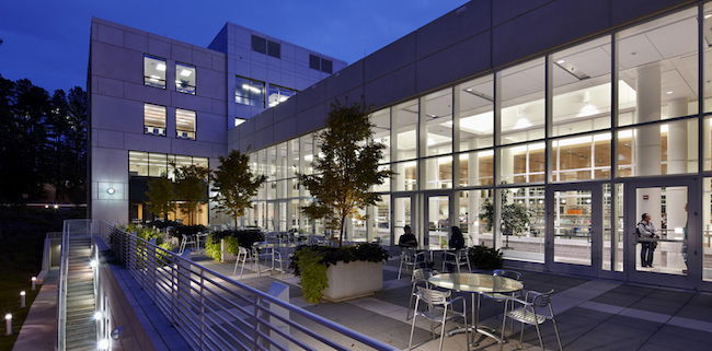 مميزات الدراسة في الهند