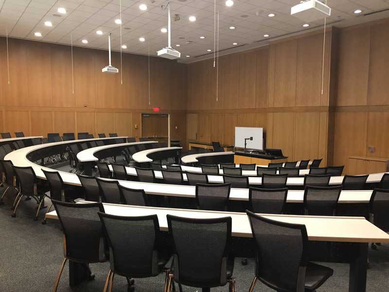 مميزات الدراسة في الهند