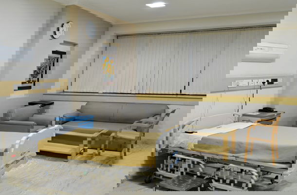 مكتب تهامة للتوظيف والخدمات العامة واجهتك نحو السياحة العلاجية الى الهند