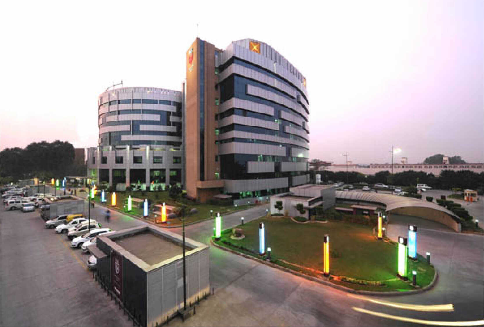 مكتب تهامة للتوظيف والخدمات العامة واجهتك نحو السياحة العلاجية الى الهند