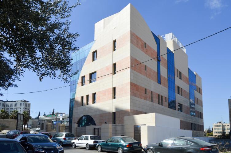 الخدمات العلاجية عالية الجوده في الاردن حيث  يعتبر الاردن الواجه المثالية للمرضى اليمنين وغيرهم من الاجانب