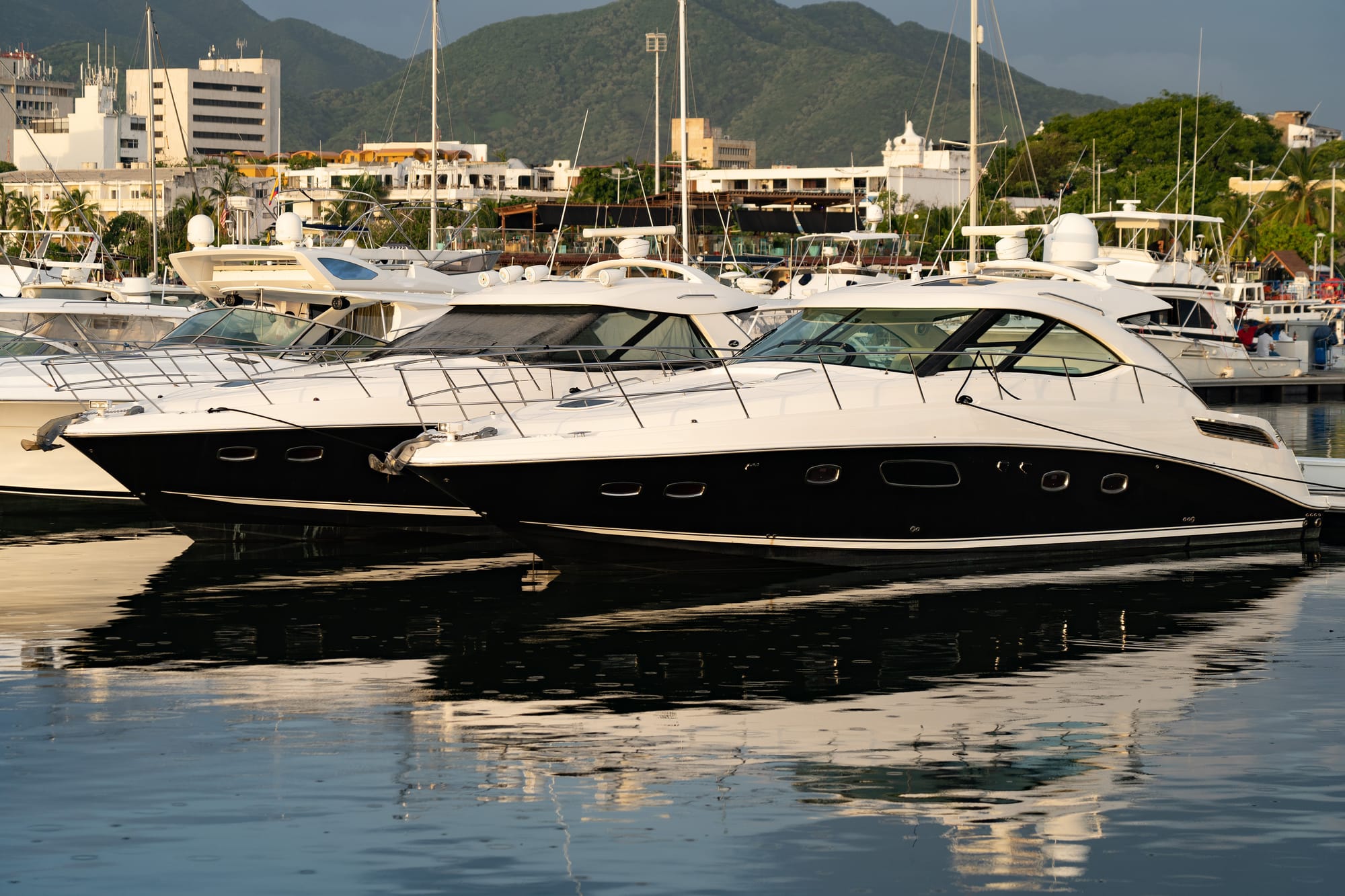 YACHT OWNERSHIP’S TAX BENEFITS: IRS 179 DEDUCTION & ACCELERATED DEPRECIATION