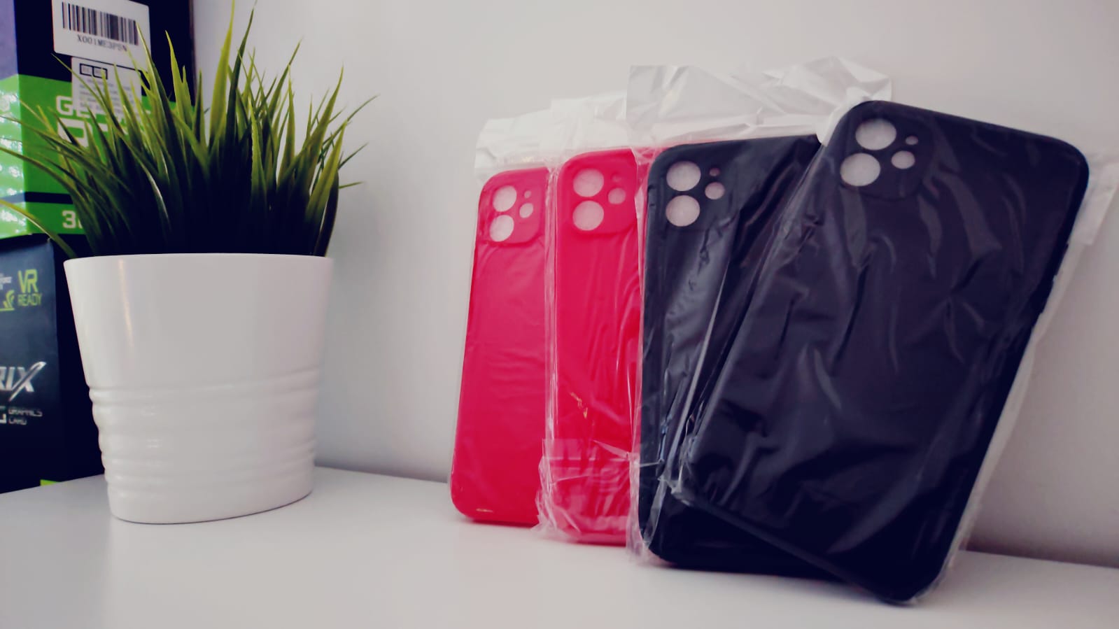 Coque Iphone 11 silicone rouge ou noir