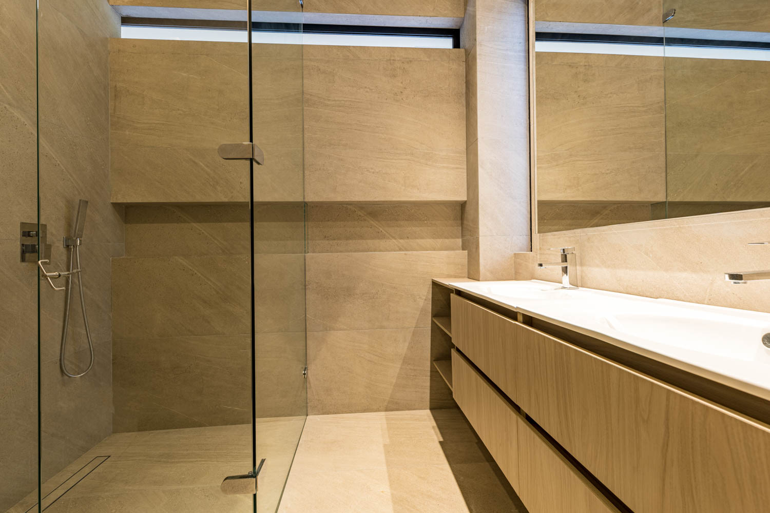 "Elevate Your Self-Care Routine: Indulge in Spa-like Luxury in the Lavish Bathrooms of our Medellin Villa"