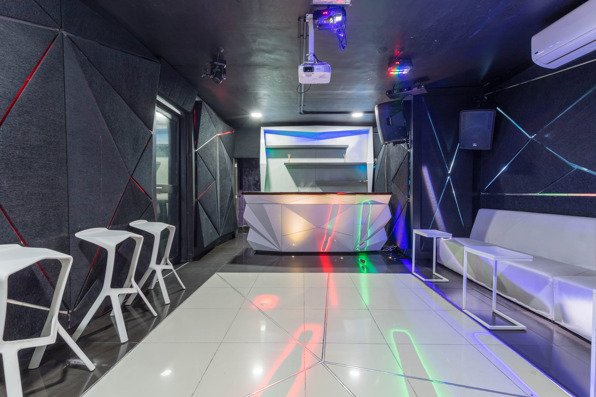 Private in House Night CLUB