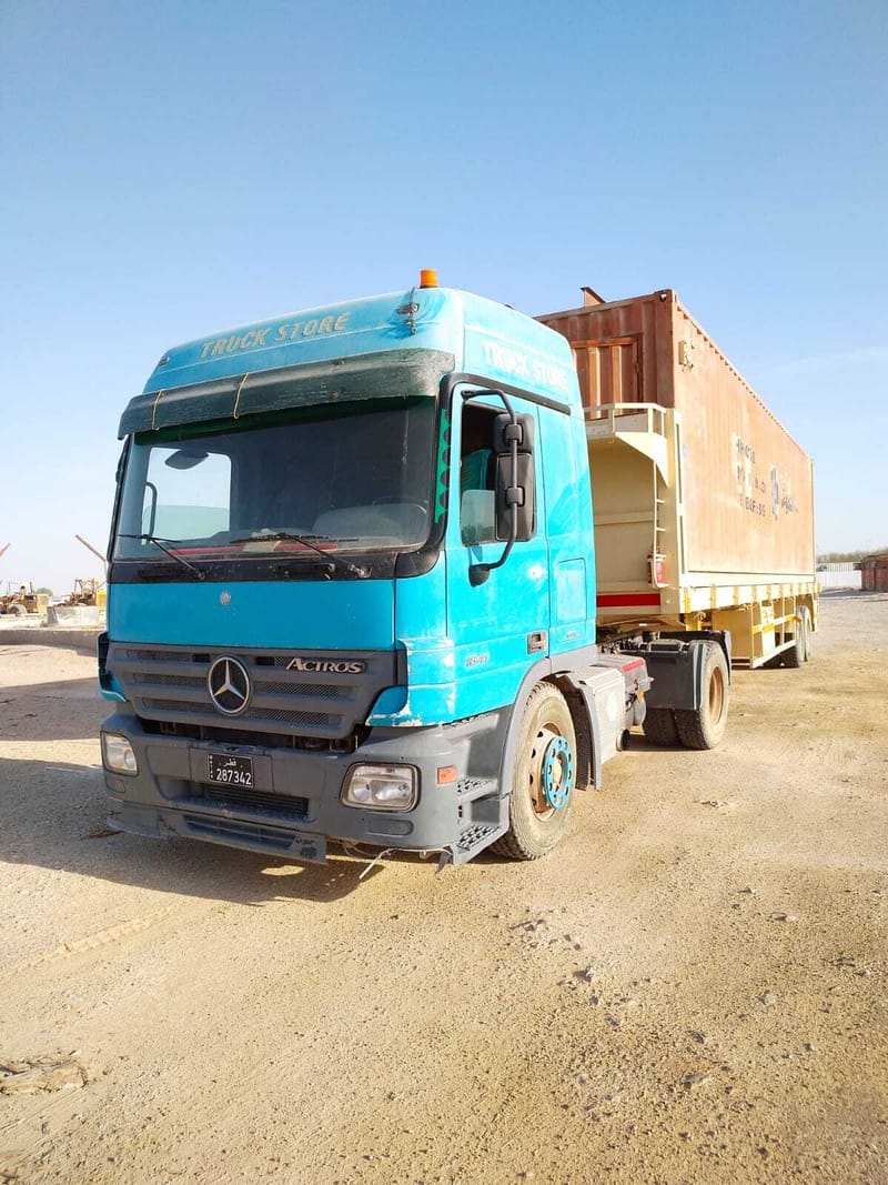 Flat Bed Trailer Transport